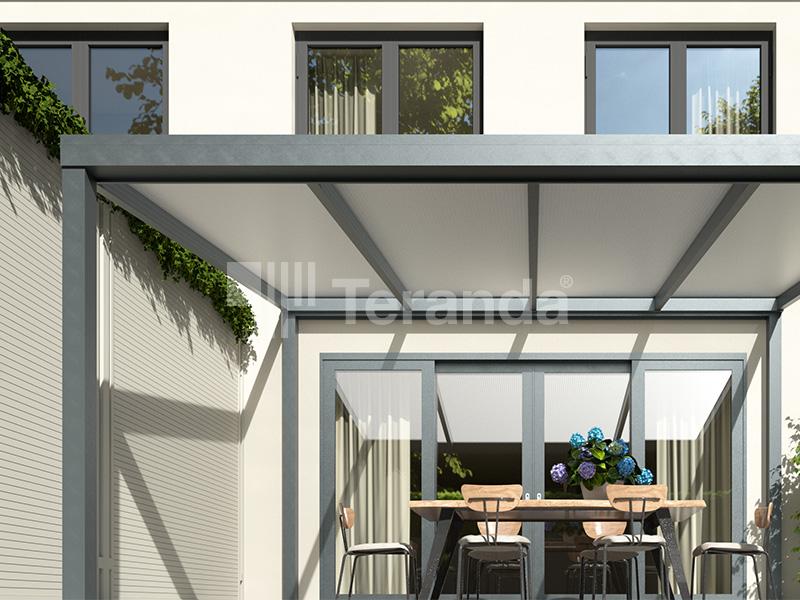 Teranda Terrassendächer aus Alu in Farbe 7016 und Dacheindeckung Polycarbonat